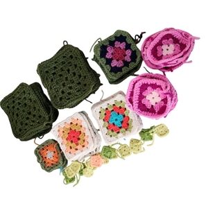 Lot of 50+ Vintage Completed 1"-5" Granny Squares Blanket Crafting Green Pink